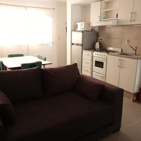 Departamento Calle Mendoza Albus -Acceso Rapido Ruta 22 Хенераль-Рока Екстер'єр фото